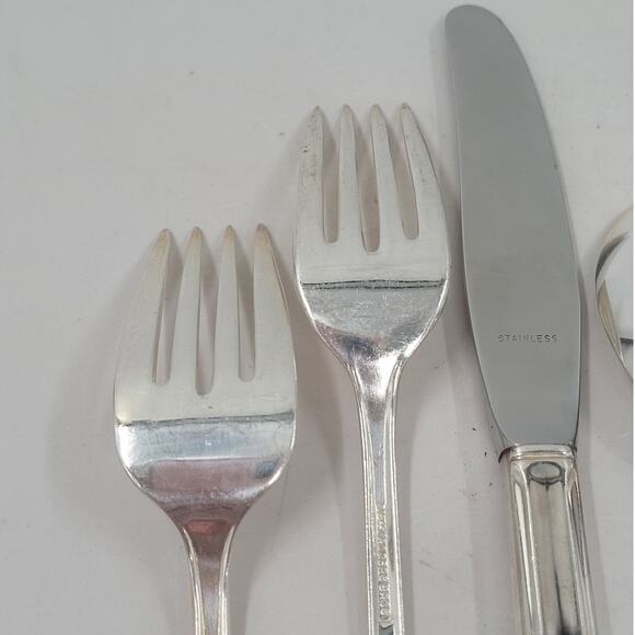 Rogers Brothers Silver Plate Eternally Yours Coquette 6-8 - Picture 9 of 12